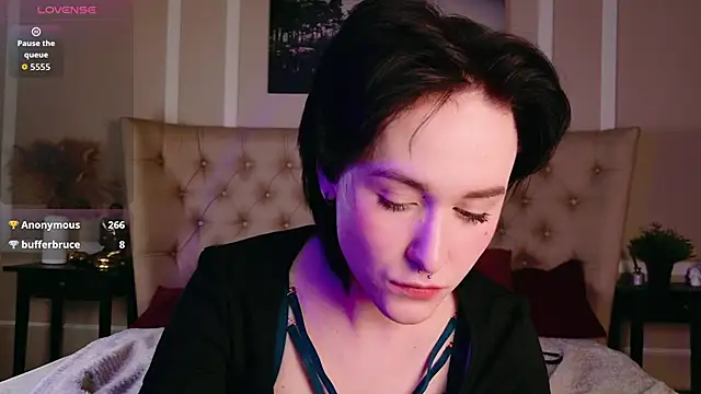 BlackLunaa online show from 8, 3, 2026