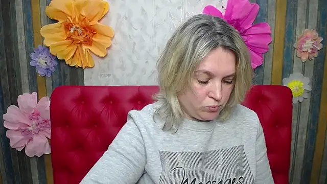 Snapshot of VickyRobins chatting on 16, 3, 2026 VickyRobins online show from 16, 3, 2026