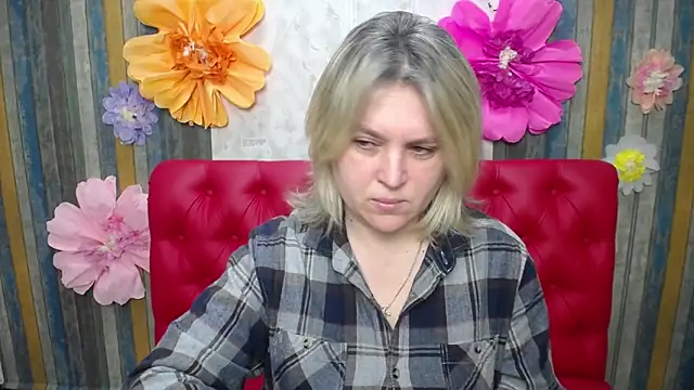 Snapshot of VickyRobins chatting on 23, 3, 2026 VickyRobins online show from 23, 3, 2026