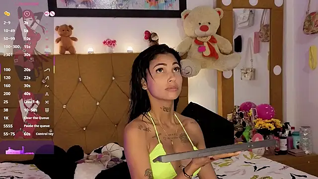 Snapshot of Antonella-smitt chatting on 5, 3, 2026 Antonella-smitt online show from 5, 3, 2026