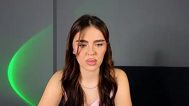 Snapshot of SheilaHigh chatting on 7, 3, 2026 SheilaHigh online show from 7, 3, 2026