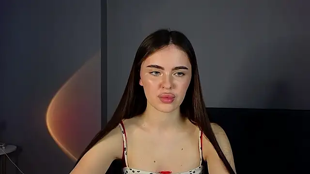 Snapshot of SheilaHigh chatting on 13, 3, 2026 SheilaHigh online show from 13, 3, 2026