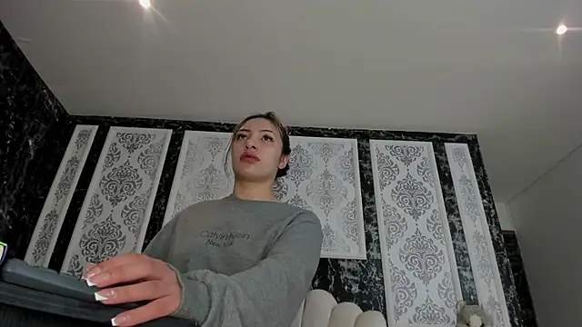 AngelinaAustin online show from 30, 4, 2026