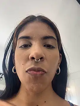 Snapshot of VioletaHills_ chatting on 5, 3, 2026 VioletaHills online show from 5, 3, 2026