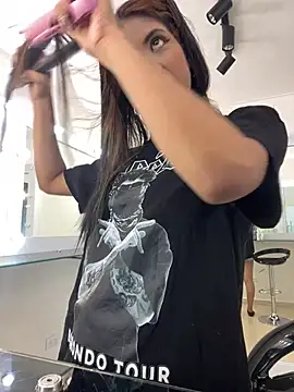 Snapshot of VioletaHills_ chatting on 6, 3, 2026 VioletaHills online show from 6, 3, 2026