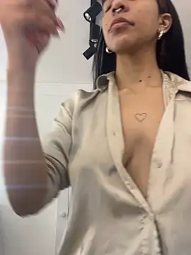 Snapshot of VioletaHills_ chatting on 22, 3, 2026 VioletaHills online show from 22, 3, 2026