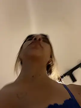 VioletaHills  online show from 2, 5, 2026
