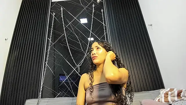 Megan Duskk online show from 17, 7, 2026