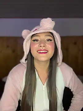 Snapshot of Miss_Dani chatting on 18, 3, 2026 Miss Dani online show from 18, 3, 2026