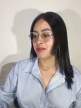 Snapshot of Anni_Rose chatting on 20, 4, 2026 Anni Rose online show from 20, 4, 2026