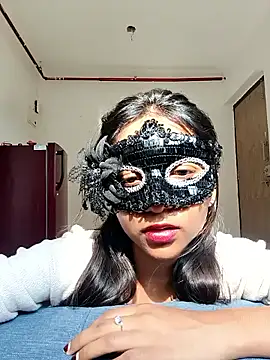 MidnightLoversX online show from 30, 4, 2026
