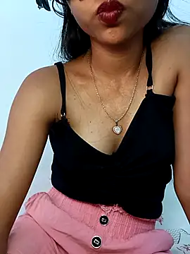 MidnightLoversX online show from 5, 5, 2026