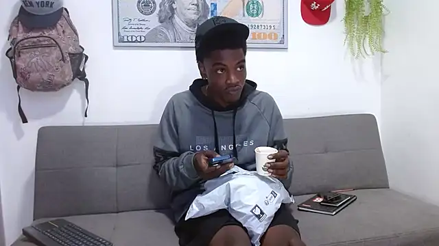 Snapshot of charles_king chatting on 22, 3, 2026 charles king online show from 22, 3, 2026