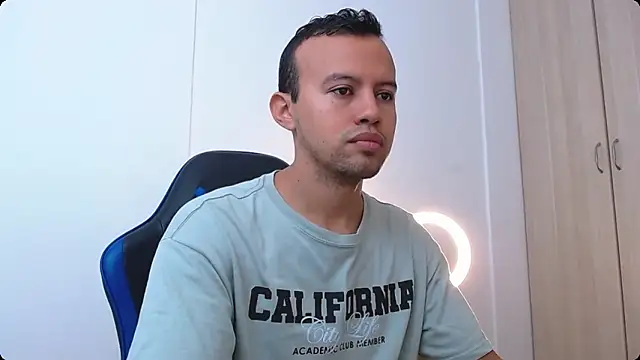 Snapshot of Damian_Wish chatting on 26, 3, 2026 Damian Wish online show from 26, 3, 2026