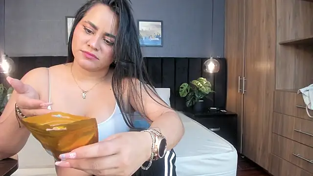 alejandra  garcia online show from 10, 7, 2026
