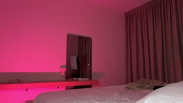 xo madeline online show from 7, 5, 2026