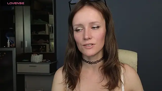 Tender Swan online show from 13, 5, 2026