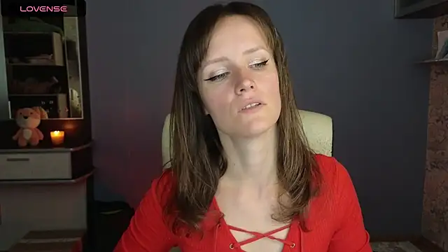 Tender Swan online show from 15, 5, 2026