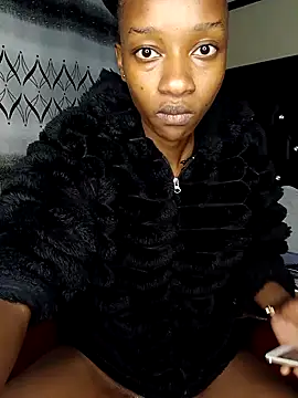 Latoya01 online show from 5, 8, 2026