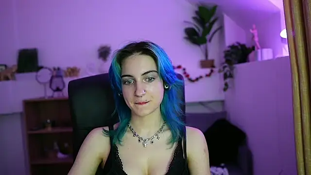 stacy  x3 online show from 25, 4, 2026
