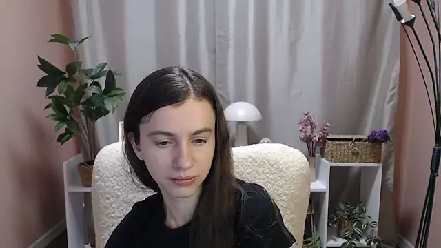 Snapshot of MistyBree chatting on 6, 3, 2026 MistyBree online show from 6, 3, 2026