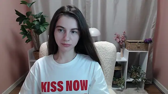 Snapshot of MistyBree chatting on 11, 3, 2026 MistyBree online show from 11, 3, 2026