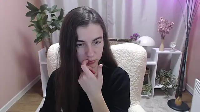 Snapshot of MistyBree chatting on 25, 3, 2026 MistyBree online show from 25, 3, 2026