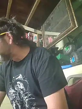 Snapshot of ultimateBWC chatting on 3, 7, 2026 ultimateBWC online show from 3, 7, 2026