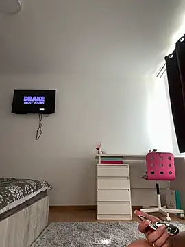 adellasweet online show from 17, 3, 2026