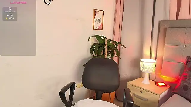 Kiara noirr online show from 20, 3, 2026