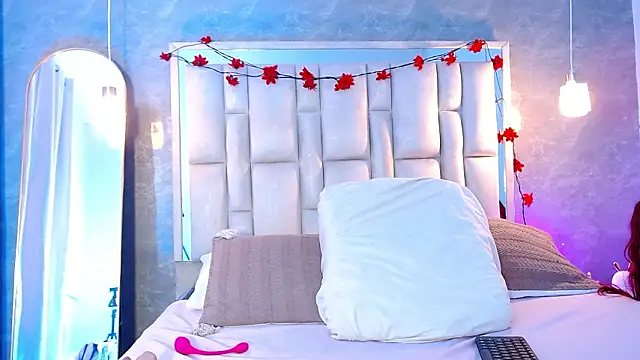 Snapshot of Bella-Sanders chatting on 13, 3, 2026 Bella-Sanders online show from 13, 3, 2026