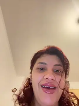 MommySexxy23 online show from 2, 4, 2026