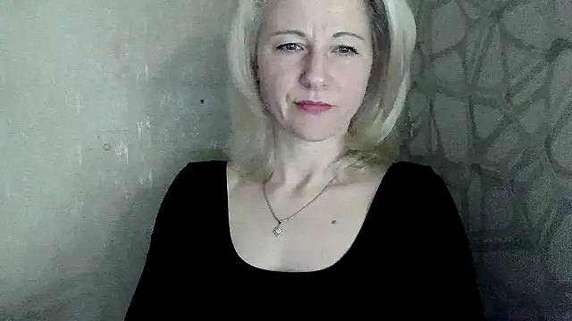 Katerina-Kissa online show from 22, 4, 2026