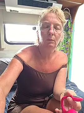 lescoquinsdu40 online show from 5, 8, 2026