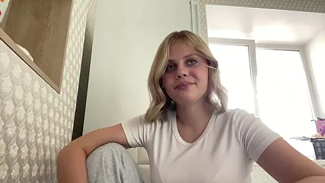 Snapshot of RoyalNovaX chatting on 21, 3, 2026 RoyalNovaX online show from 21, 3, 2026