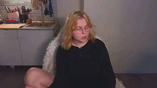 Snapshot of soft_focus chatting on 30, 5, 2026 soft focus online show from 30, 5, 2026