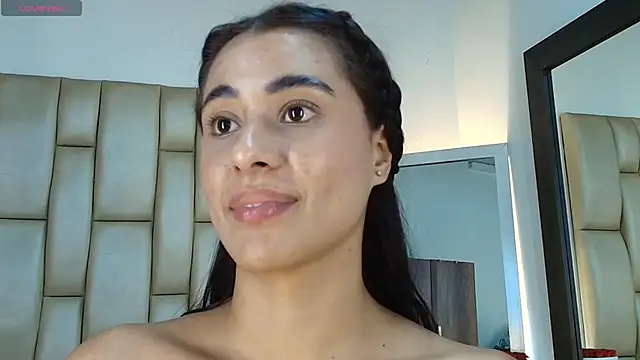 Snapshot of ZoeBarlove chatting on 17, 3, 2026 ZoeBarlove online show from 17, 3, 2026