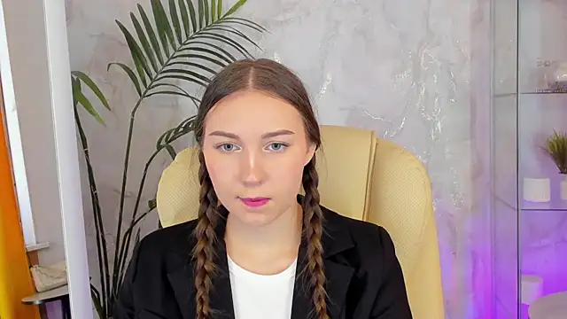 OliviaLang online show from 13, 3, 2026