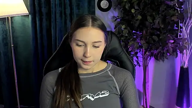 OliviaLang online show from 16, 3, 2026