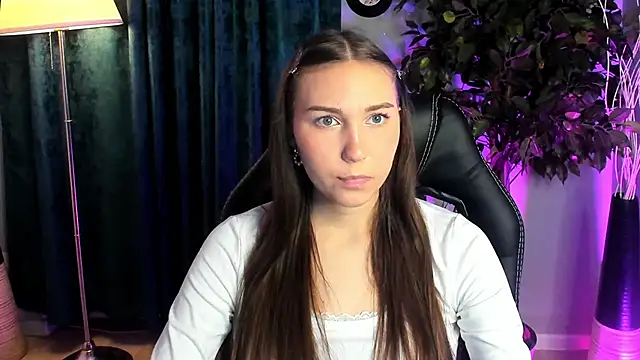 OliviaLang online show from 20, 3, 2026