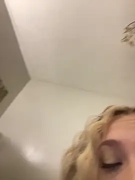 Snapshot of imkhloe chatting on 15, 3, 2026 imkhloe online show from 15, 3, 2026