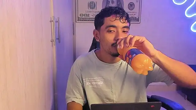 jossi12345j online show from 30, 4, 2026