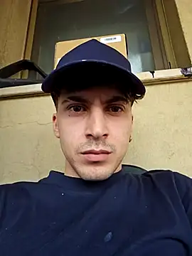 Andreakkkk online show from 4, 3, 2026