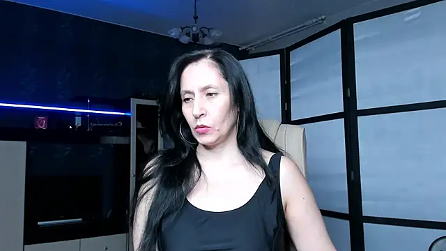 Lucky Milf online show from 9, 7, 2026