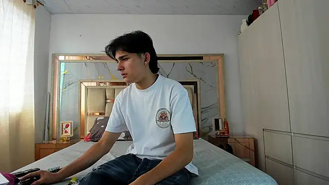 monky 0002 online show from 21, 3, 2026