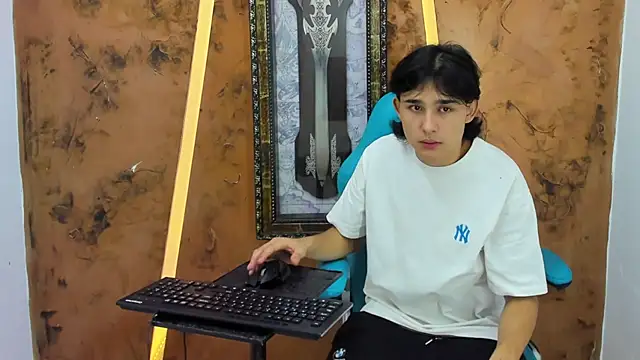 monky 0002 online show from 11, 7, 2026