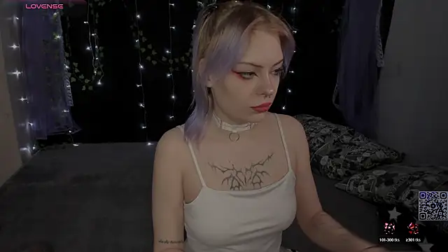 Snapshot of Nyokstynni chatting on 10, 3, 2026 Nyokstynni online show from 10, 3, 2026