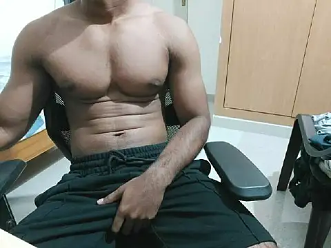 Snapshot of kratosTheHunk chatting on 20, 7, 2026 kratosTheHunk online show from 20, 7, 2026