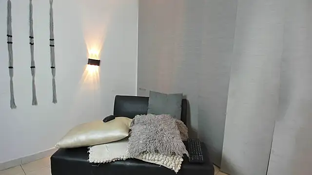 Partyhot cum online show from 25, 4, 2026