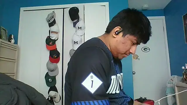 Snapshot of aloking2004 chatting on 8, 3, 2026 aloking2004 online show from 8, 3, 2026